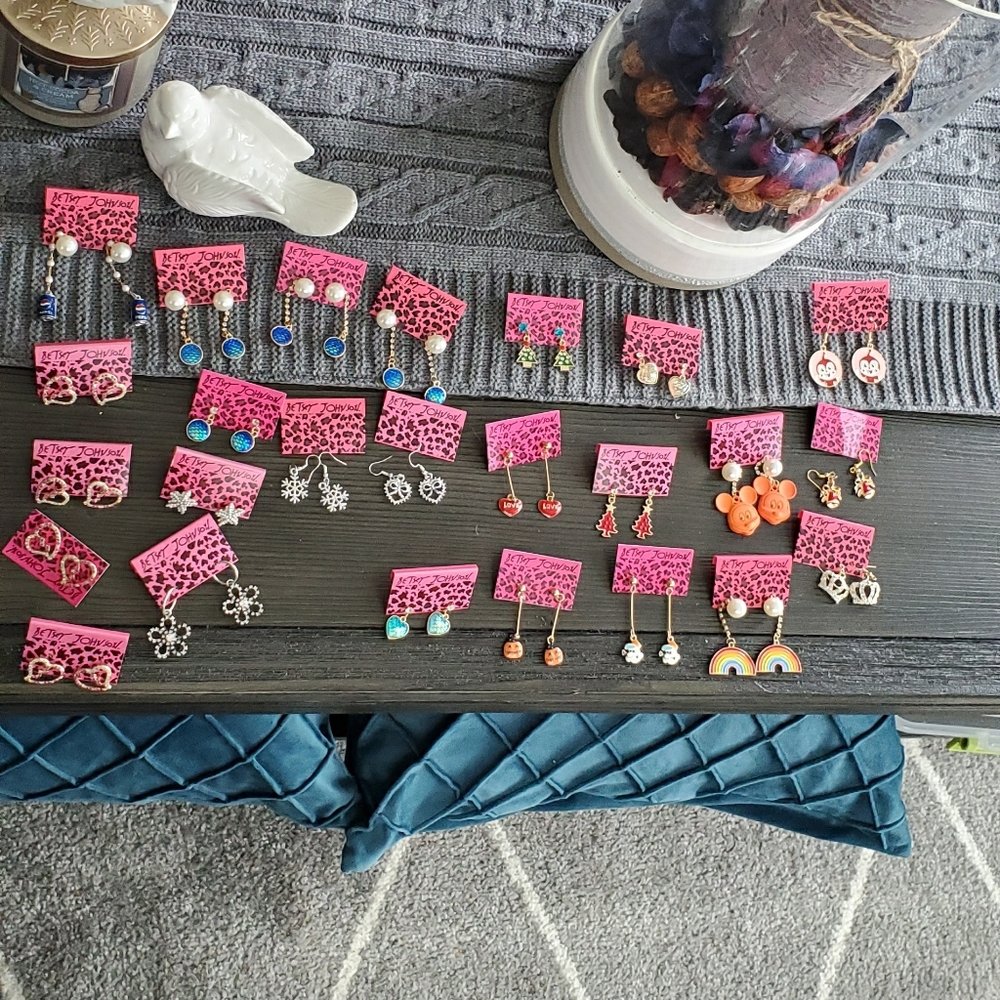 $2.50 per pair,25 pairs of Betsey Johnson earrings